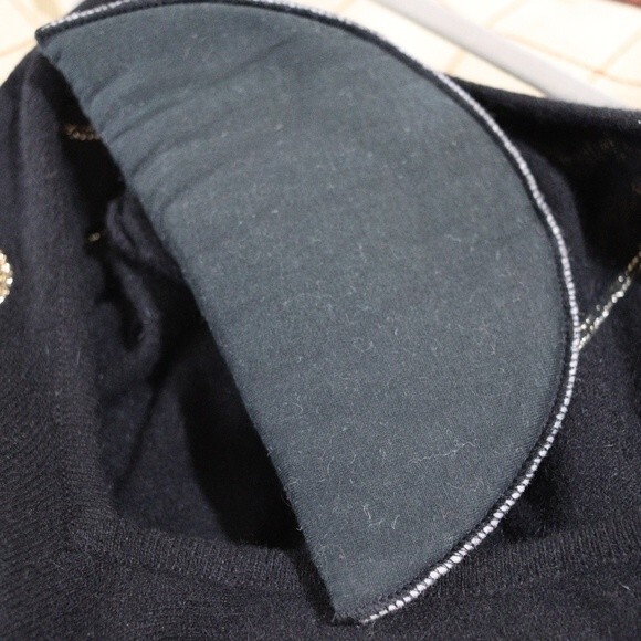 Outlander Vintage Black Metallic Gold Swirl Abstract Wool Angora Sweater - Picture 14 of 15